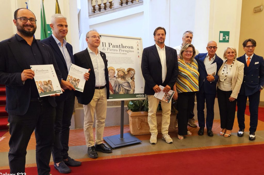 foto di gruppo lavoro progetto pantheon perugino