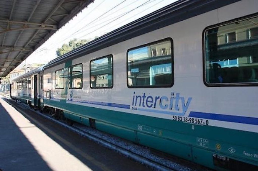 fs-1746465083342.jpg--treni_pendolari_orvieto_disagi