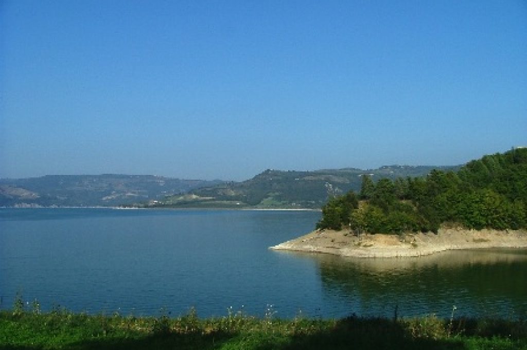 lago-di-corbara