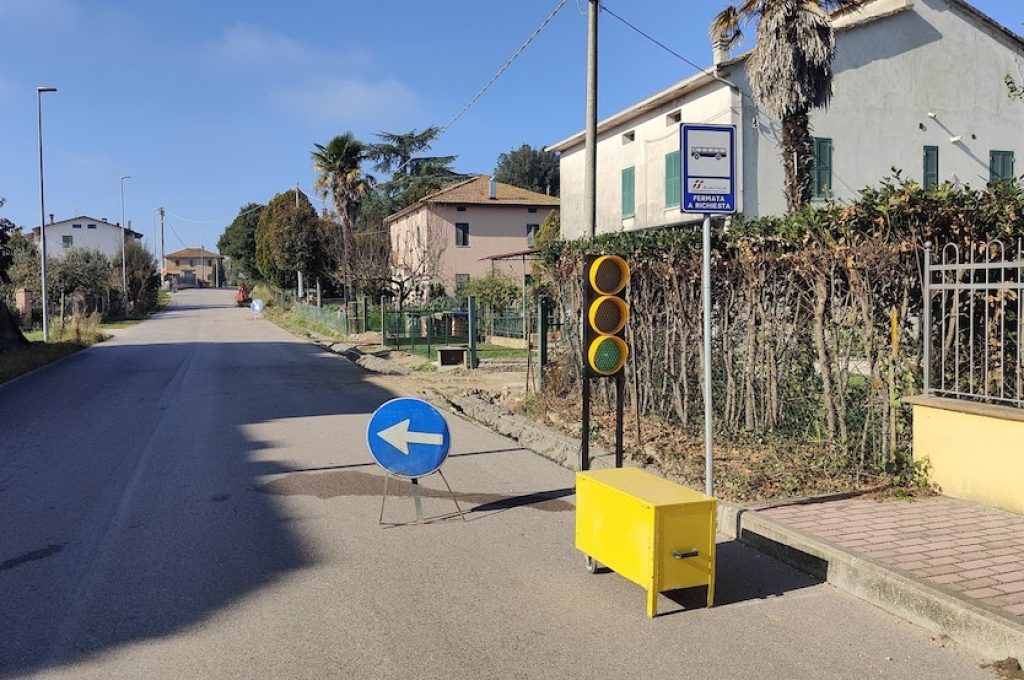 lavori marciapiede Cerro