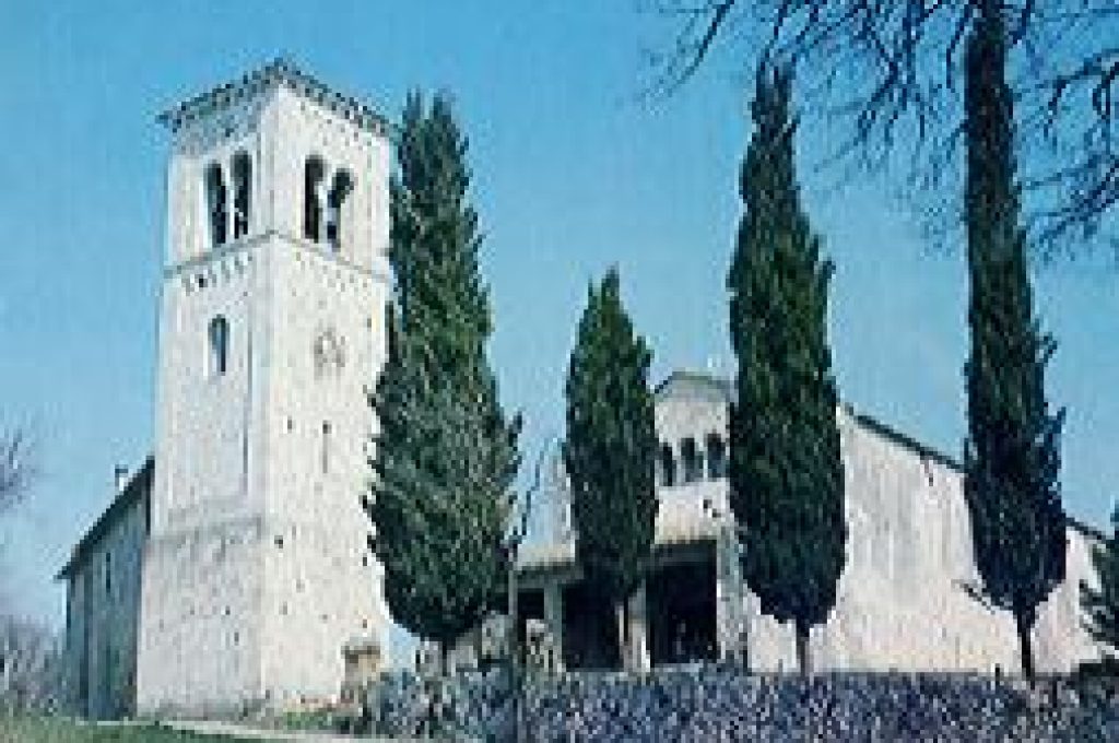 massa-martana-chiesa