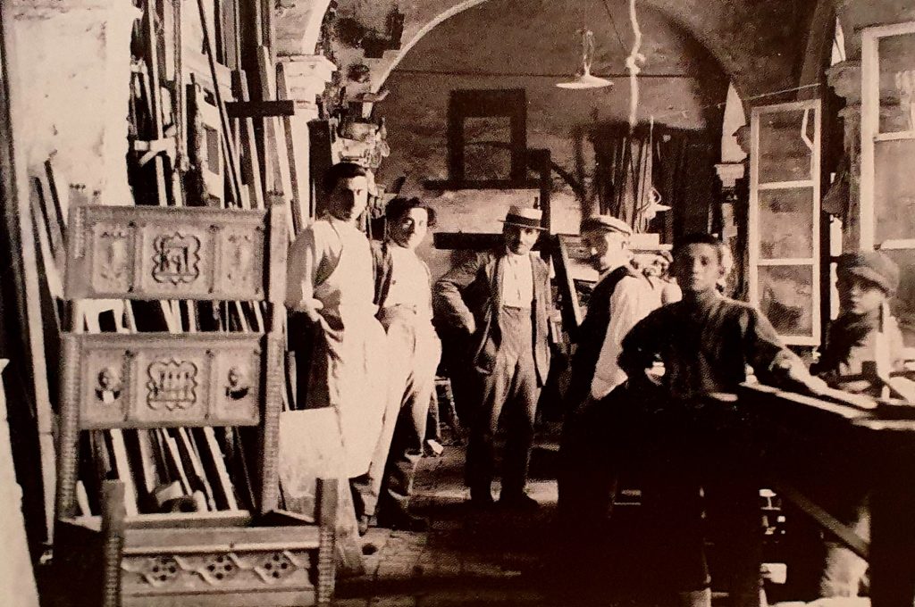 mobile classico di todi