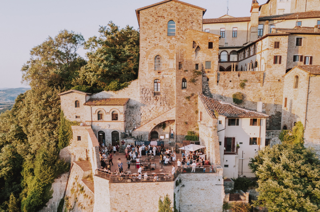 nido aquila todi