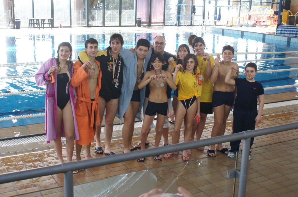 nuoto-todi-squadra1