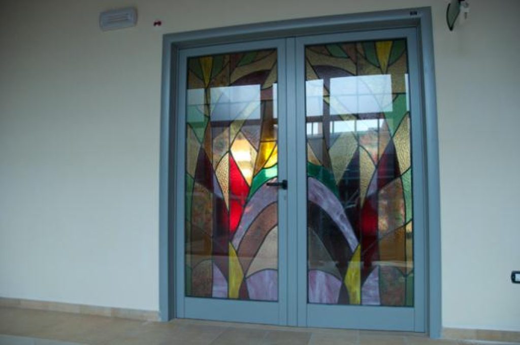 ospedale-pantalla-vetrata-artistica