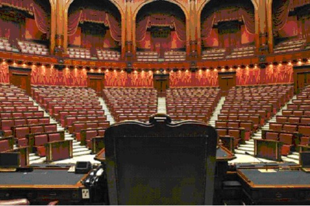 parlamento_vuoto
