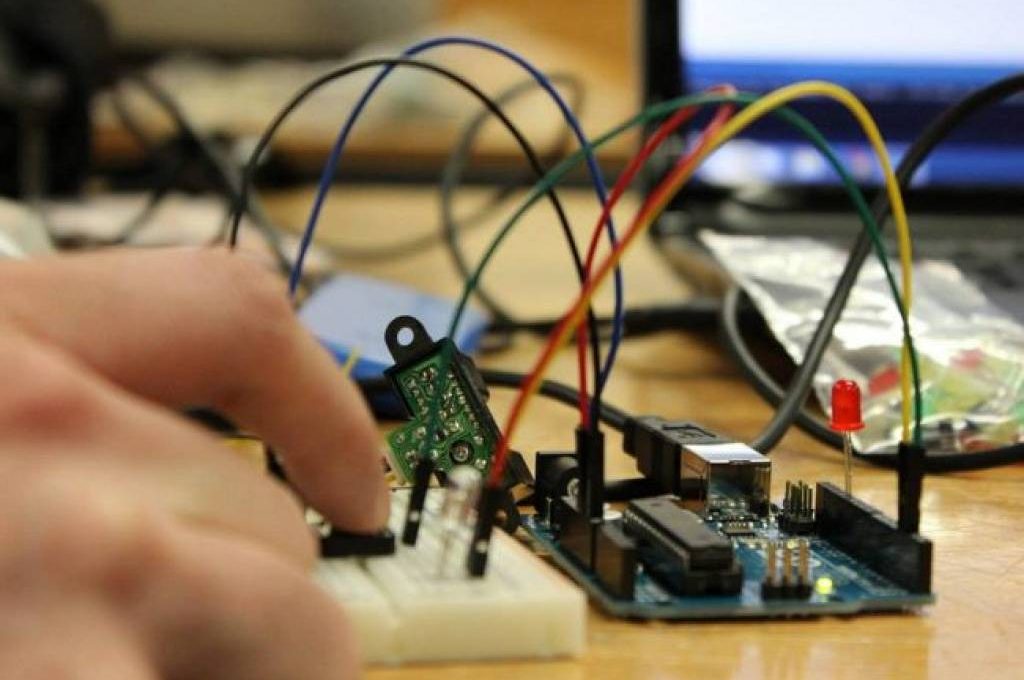 perché-la-manifattura-del-futuro-puo-essere-solo-digitale_47_1024x768