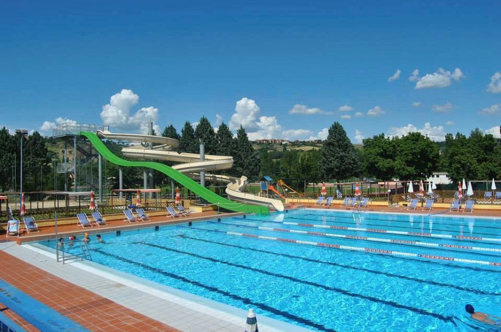 piscina comunale todi 2