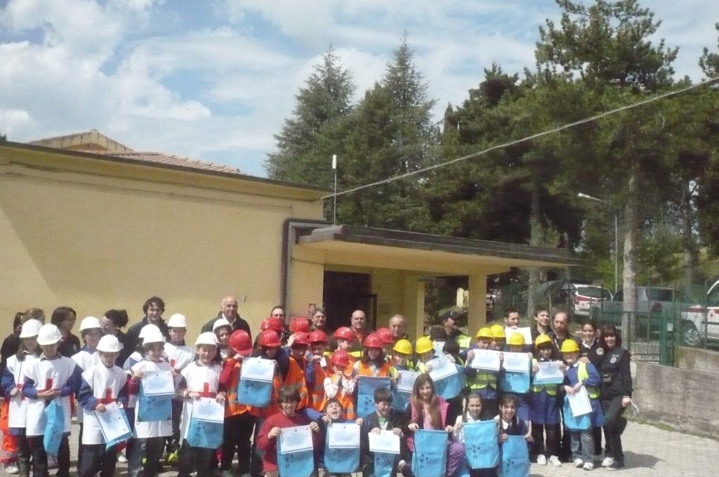 protezione-civile-collevalenza-esercitazione-scuole1