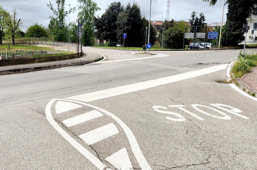 rifacimento strisce (1)