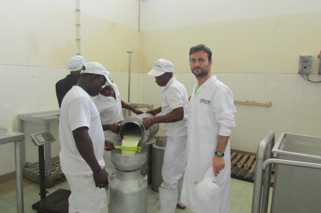 roberto proietti afic hand project