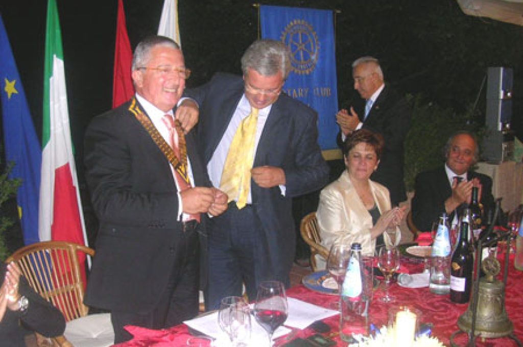 rotary-lucaroni-presidente