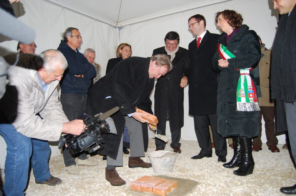 22/1/2010 Massa Martana- posa prima pietra stabilimento Angelantoni- Siemens