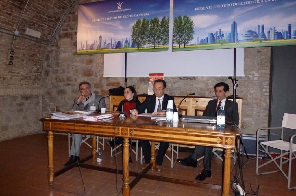 tavolo-conferenzieri