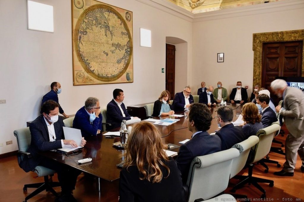 tavolo economia (1) )