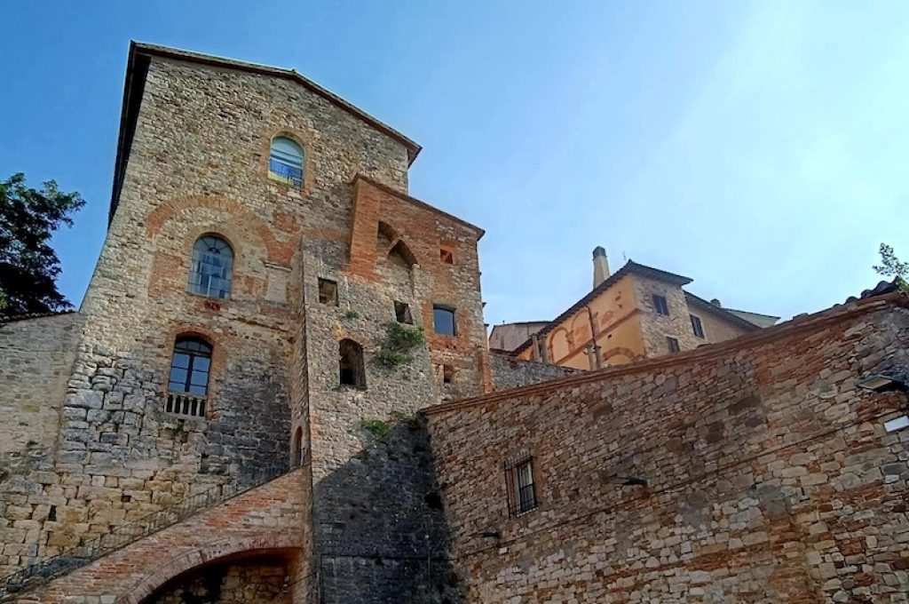todi complesso ex monastero delle lucrezie