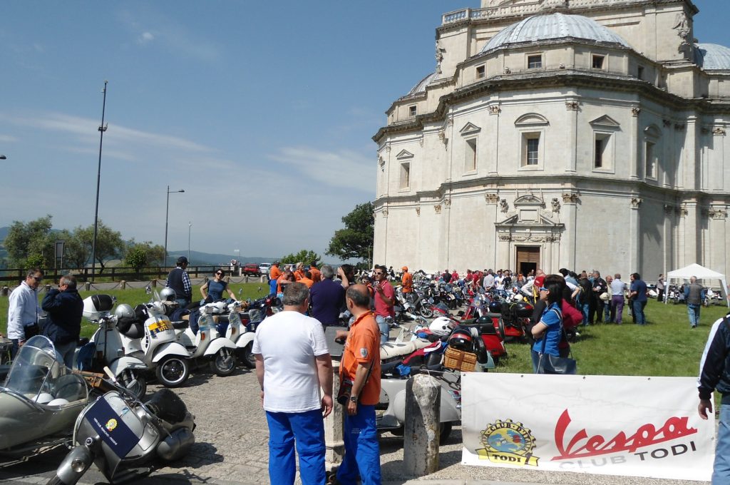 todi-raduno-vespe