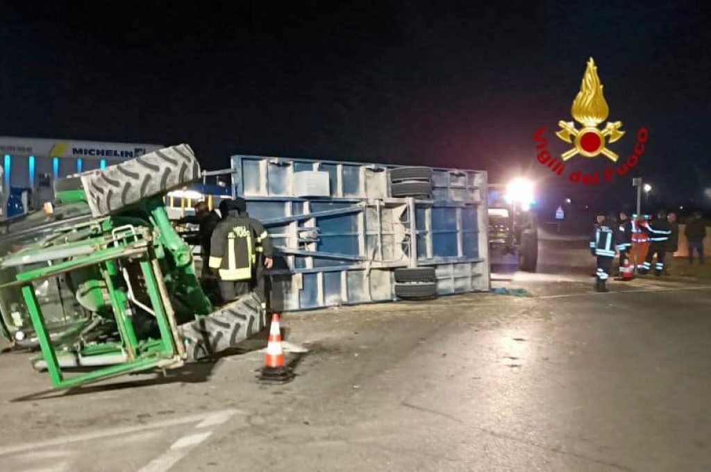 trattore ribaltato marsciano1