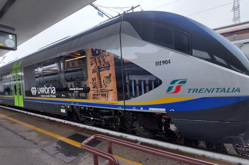 treno minuetto umbria