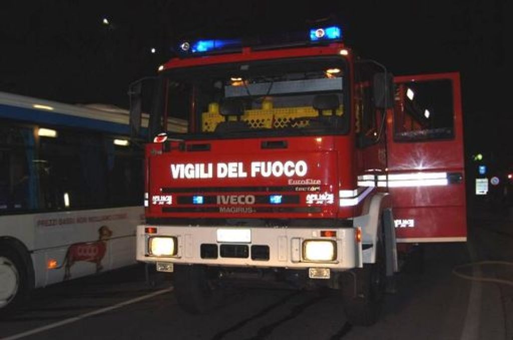 vigili-del-fuoco-notturna_3332